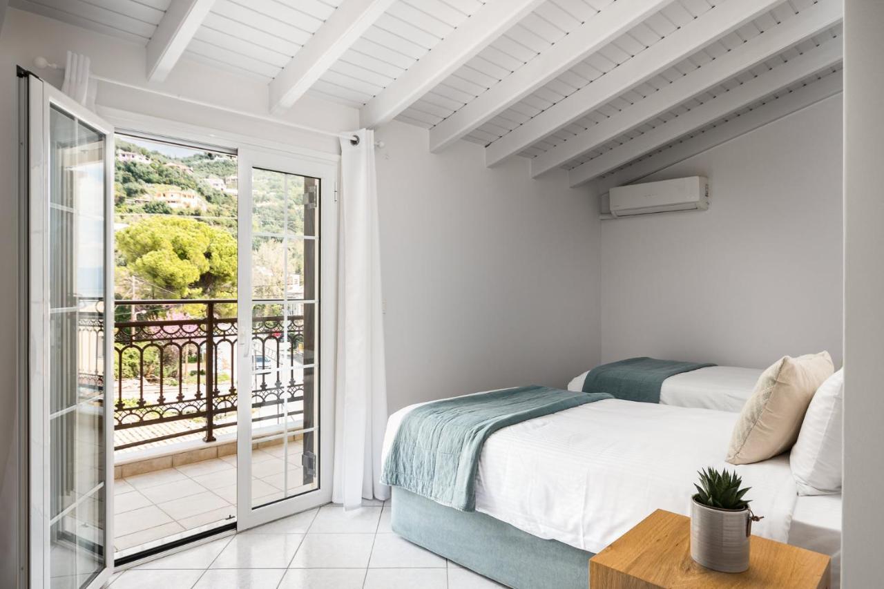 The Seaview Corner Apartments By Konnect, Ipsos Corfu Экстерьер фото