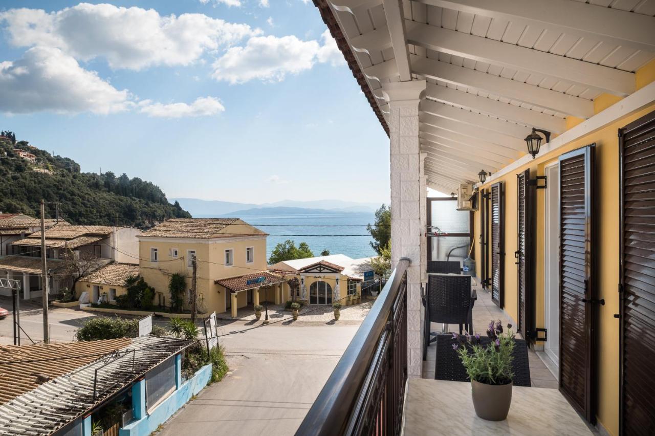 The Seaview Corner Apartments By Konnect, Ipsos Corfu Экстерьер фото